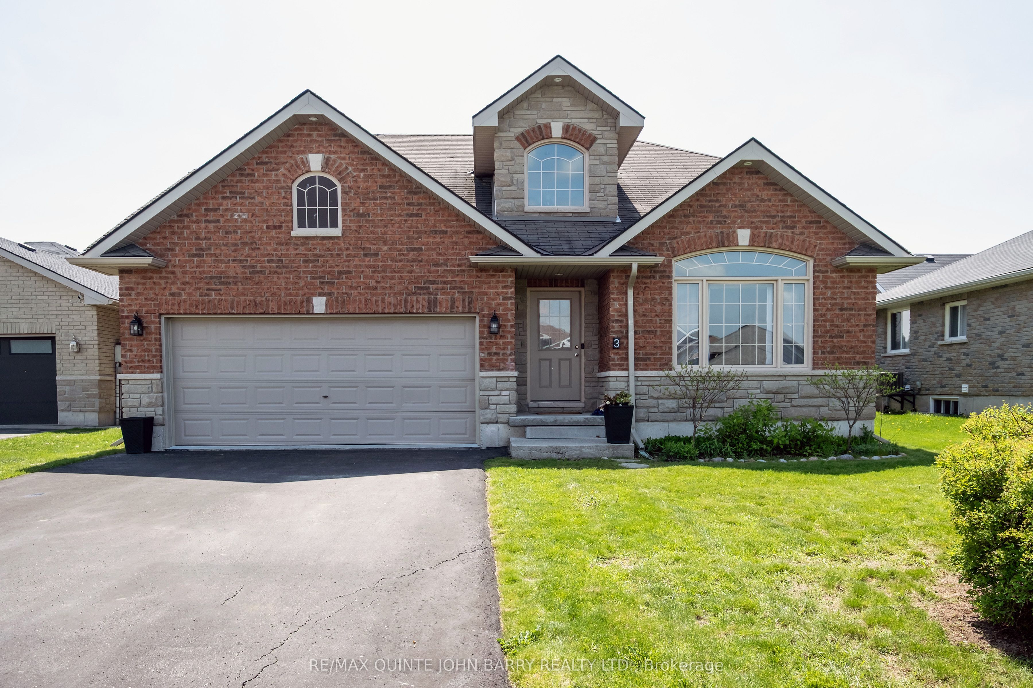 Photo 1 of 48 — 3 Spencer Court, Quinte West, ON K8V 6X7