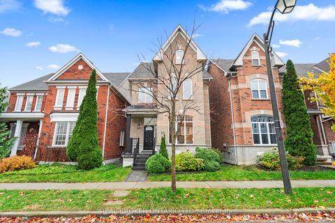 21 Spring Meadow Avenue Markham ON L6B 1B5