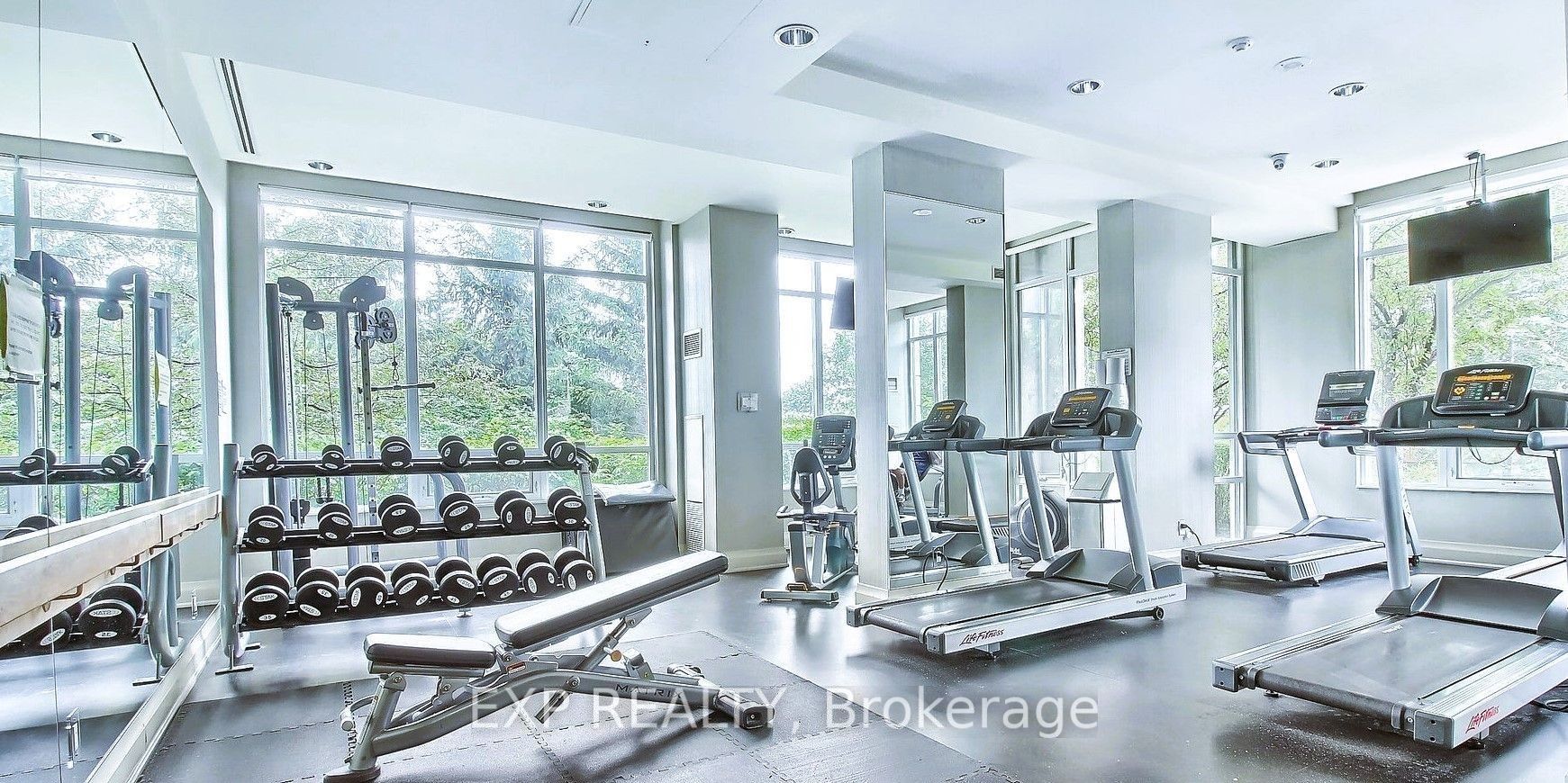 88 Promenade Circle 1007