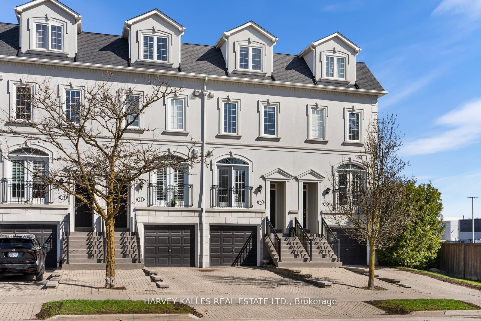 27 Benson Avenue