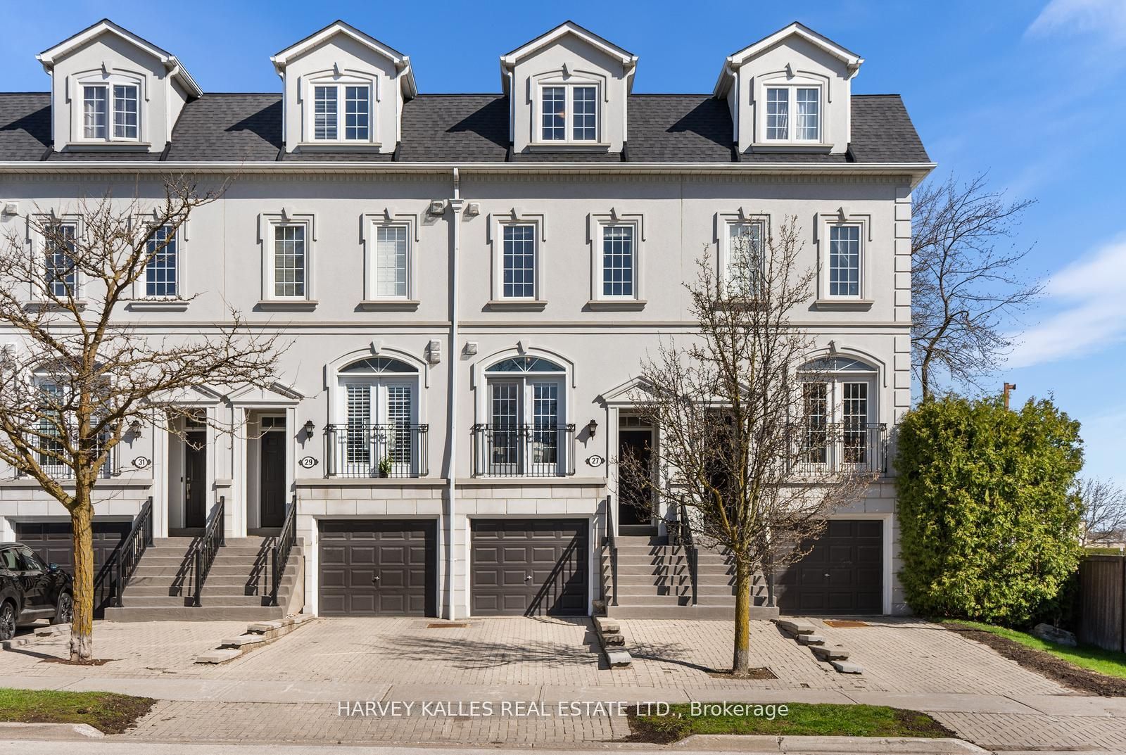 27 Benson Avenue