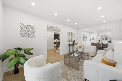 1332 Quinpool Court Mississauga ON L5C 4J3