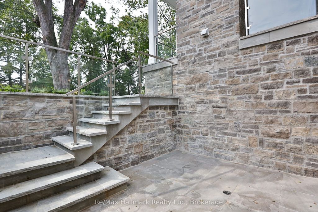 Photo of 482 Morrison Road, Oakville, ON L6J 4K5 (MLS # W13114588)