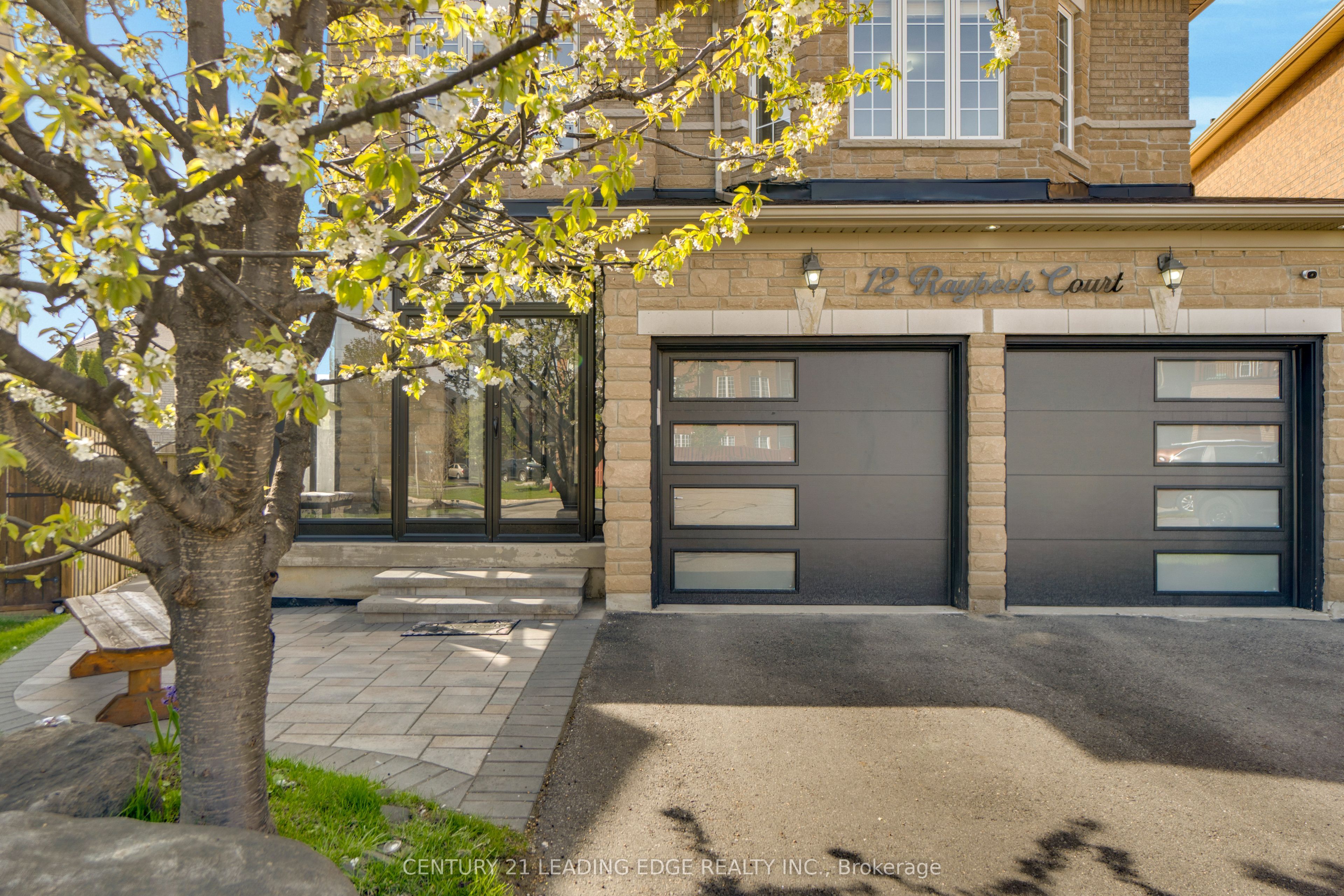 12 Raybeck Court