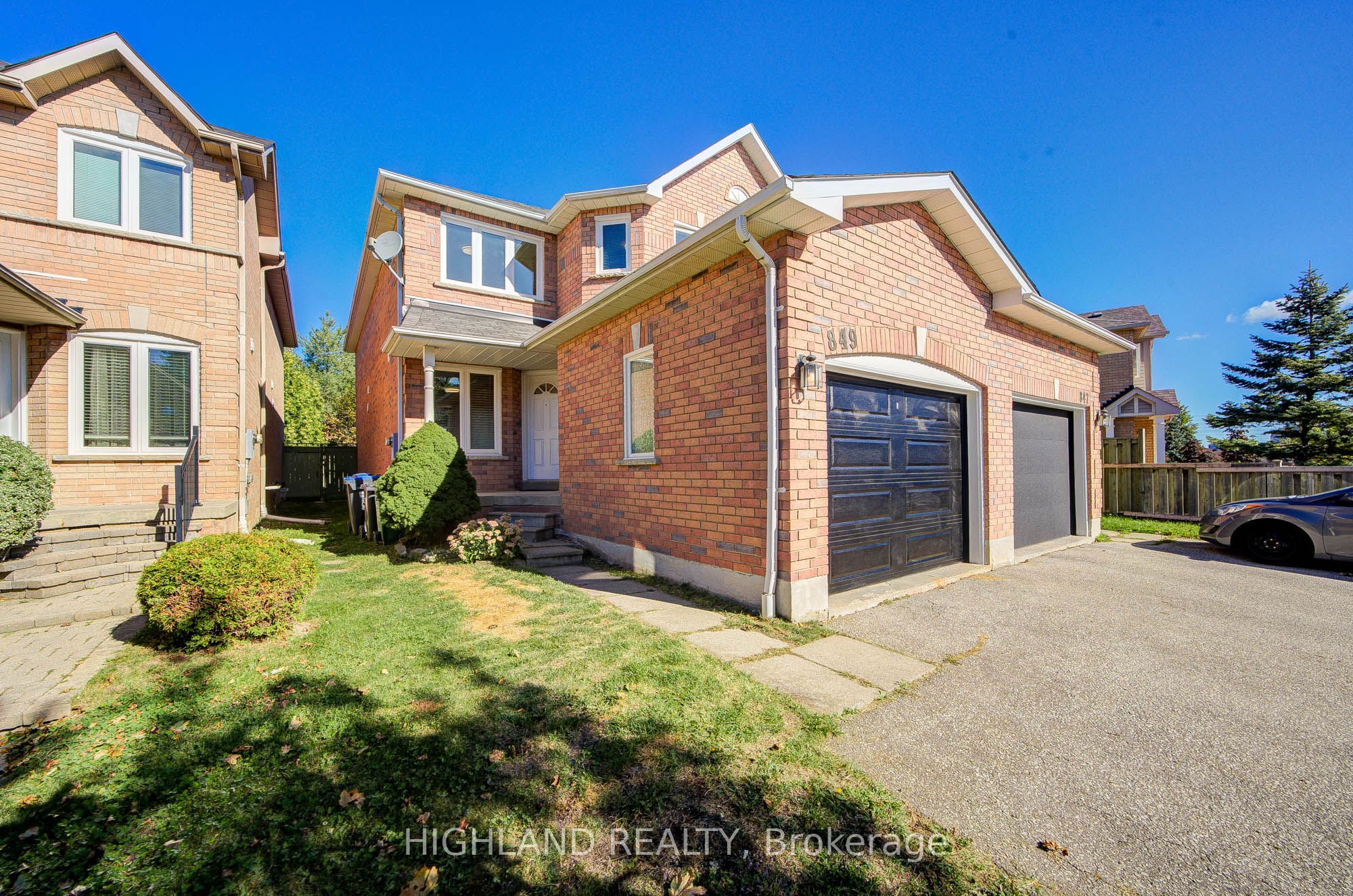 849 Scollard Court