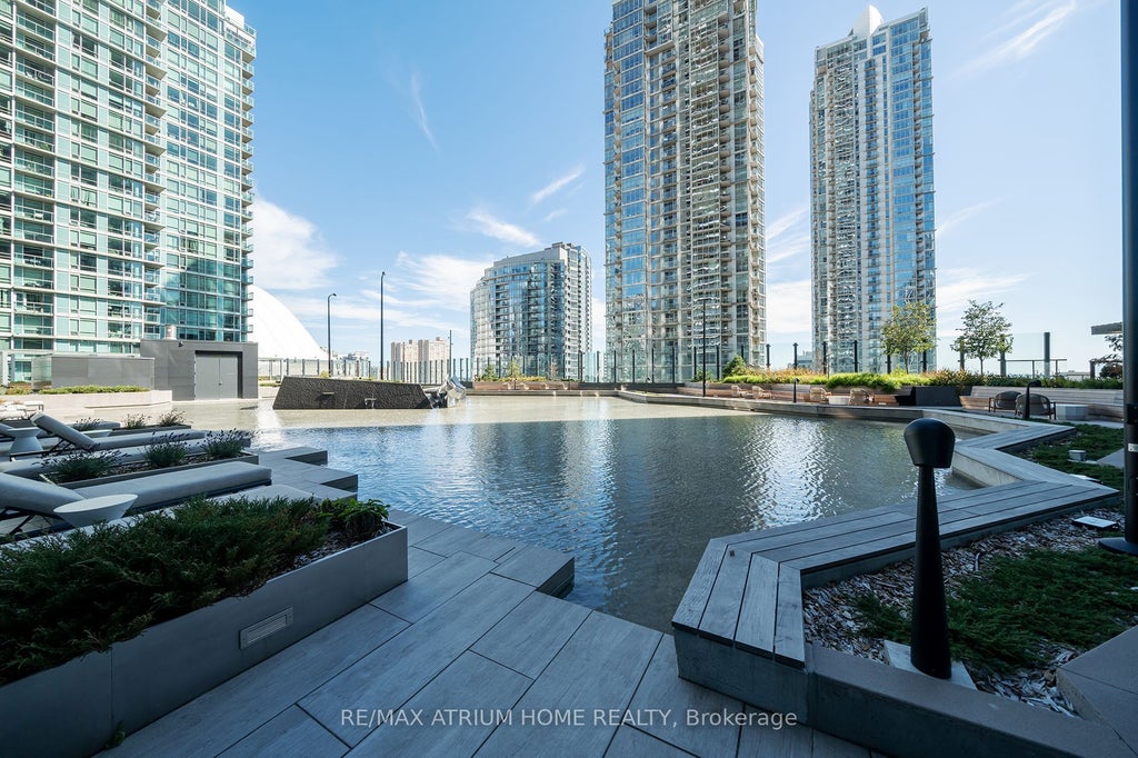 Photo of 3 Concord Cityplace Way #4510, Toronto, ON M5V 0X4 (MLS # C13832498)
