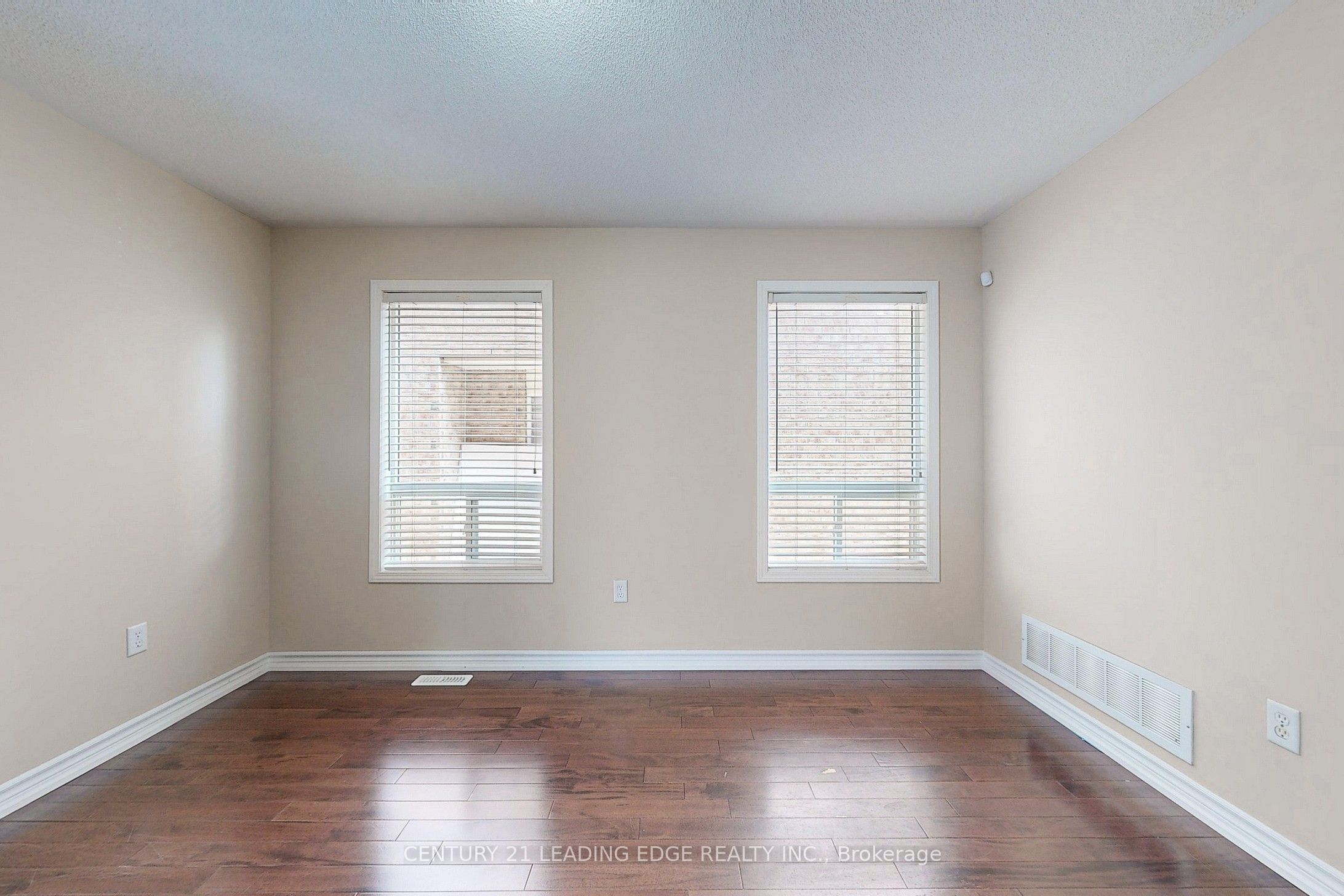 6 FIRWOOD Crescent MAIN