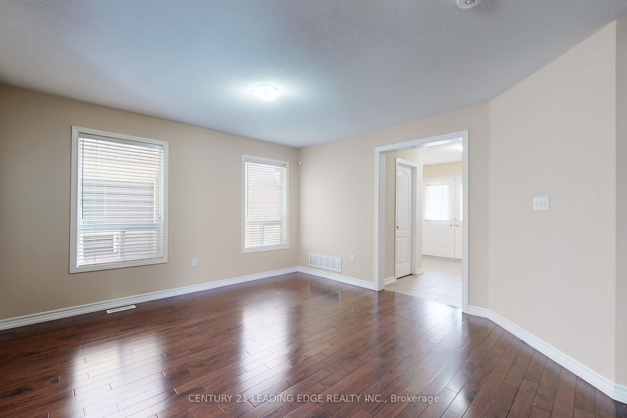 6 FIRWOOD Crescent MAIN