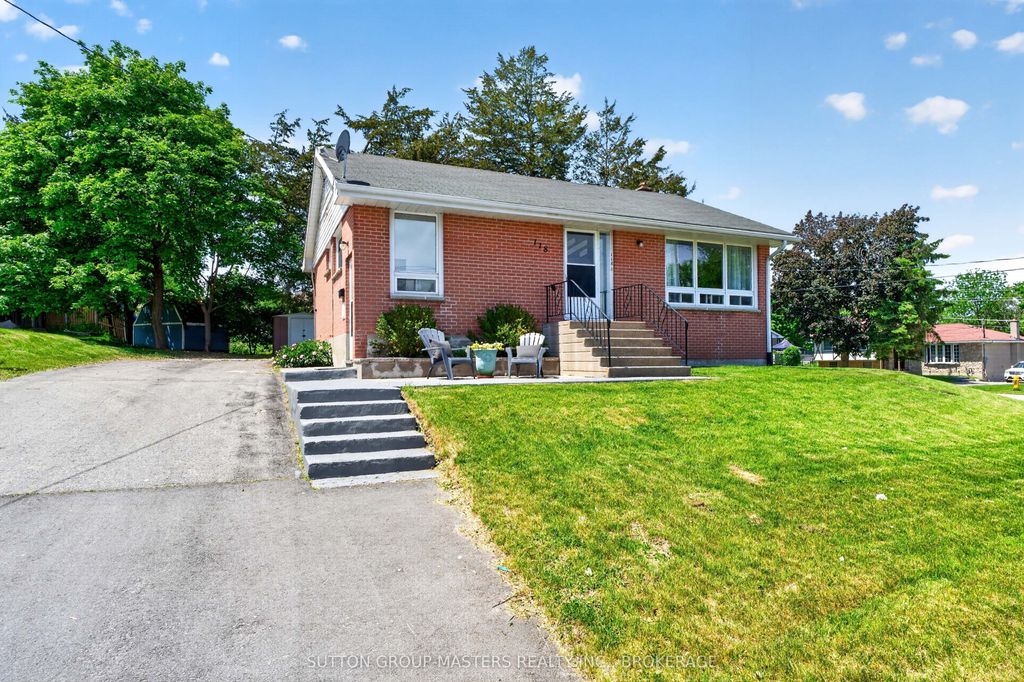 Photo of 118 Orchard Drive, Belleville, ON K8P 2K9 (MLS # X13454312)