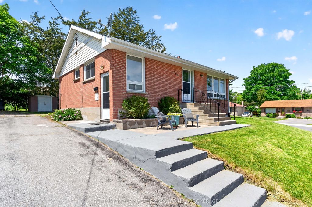 Photo of 118 Orchard Drive, Belleville, ON K8P 2K9 (MLS # X13454312)