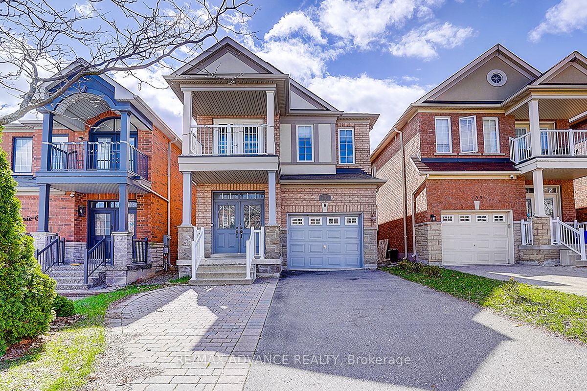 137 Laramie Crescent