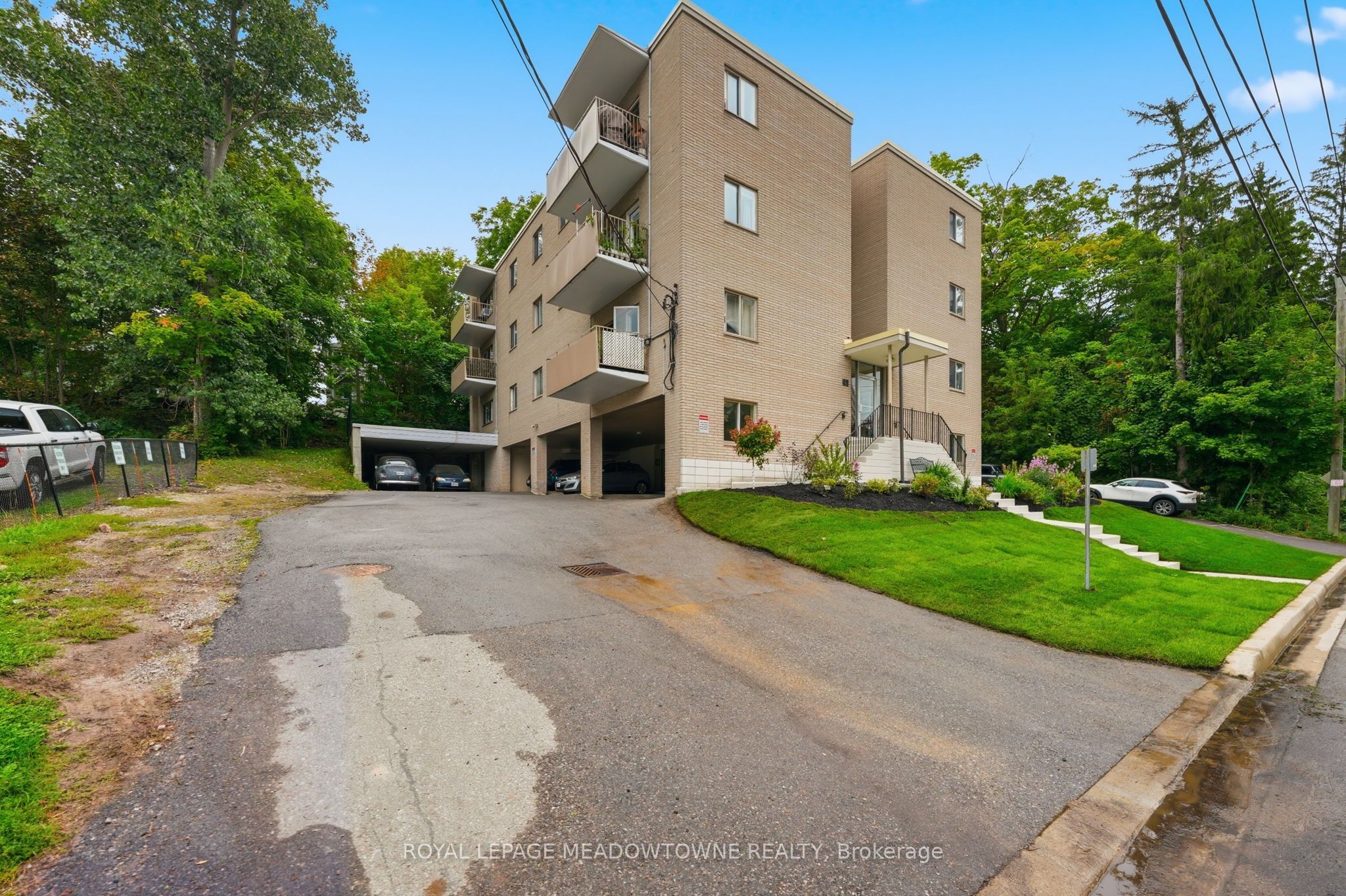 49 Park Avenue 301