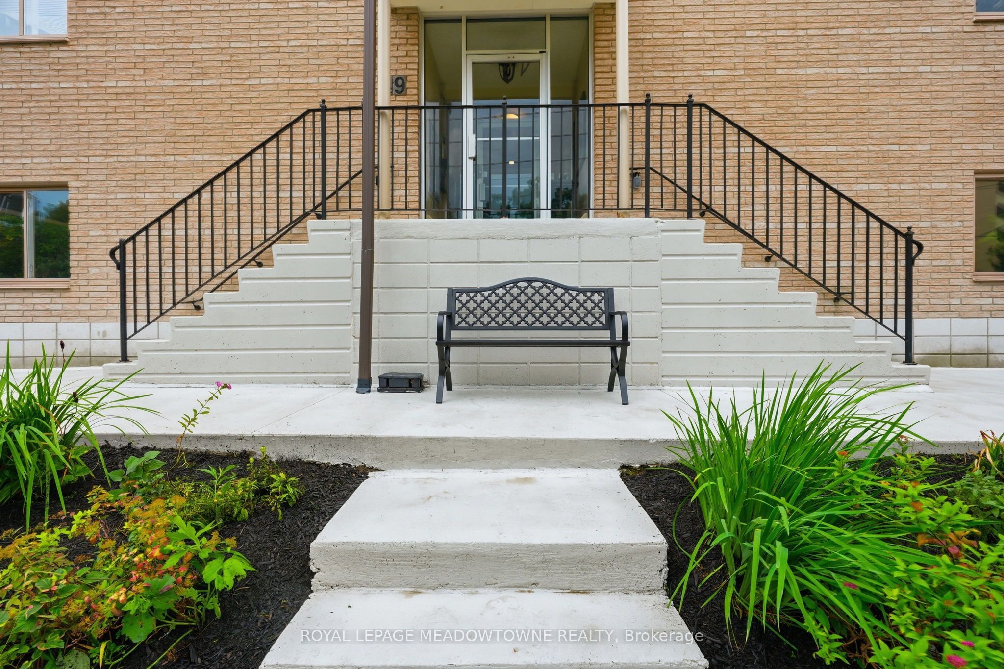 49 Park Avenue 301