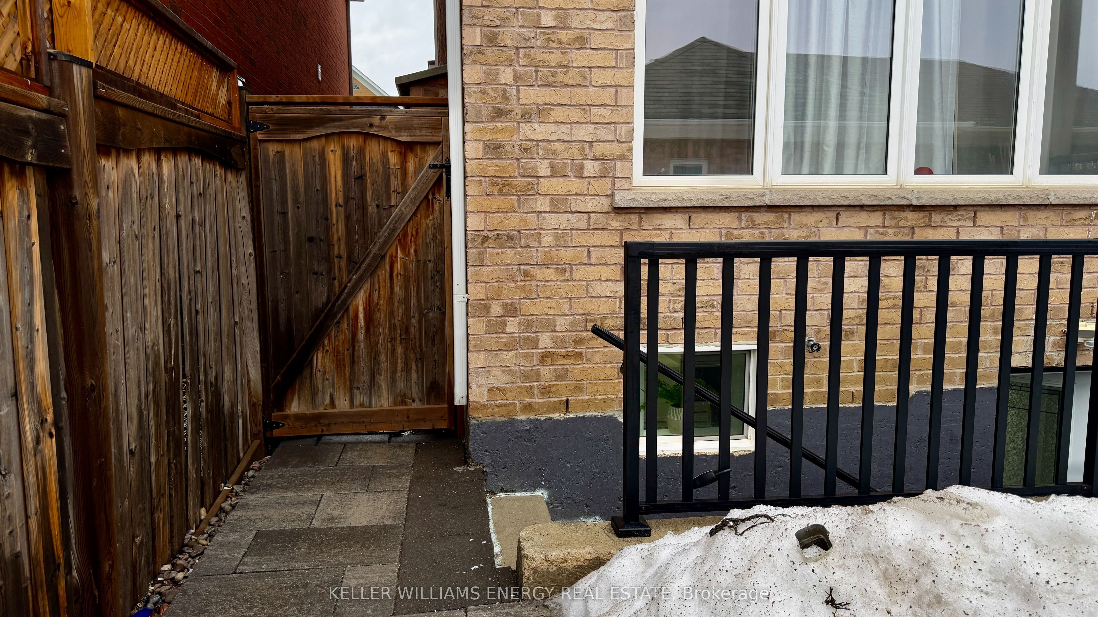 53 Raven Cross Avenue S Bsmt