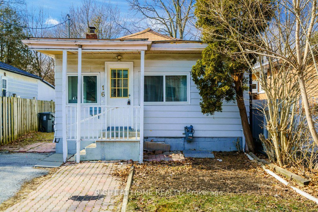 Photo of 16 Forty Third Street, Toronto, ON M8W 3P6 (MLS # W12440788)