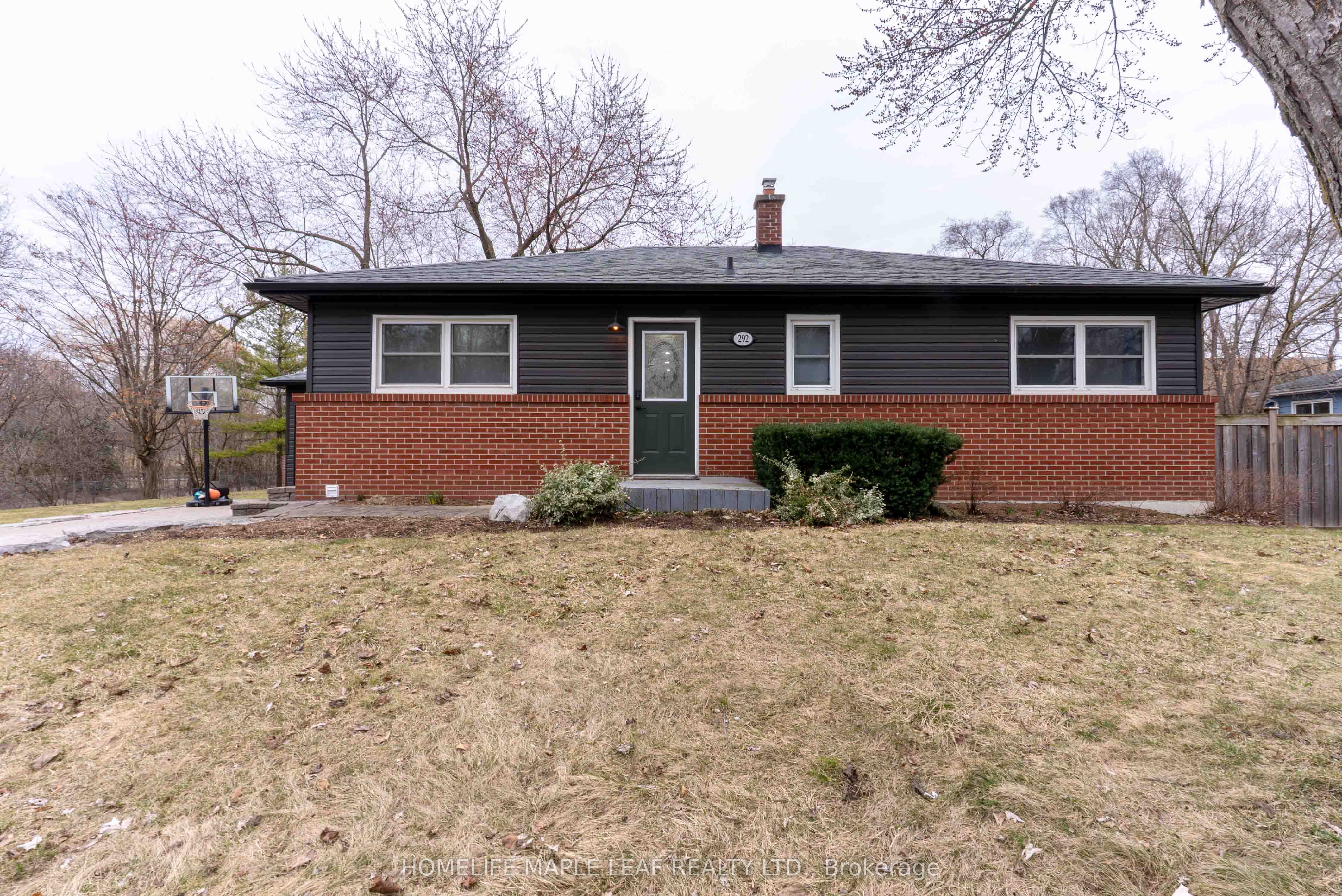 292 Woodward Avenue