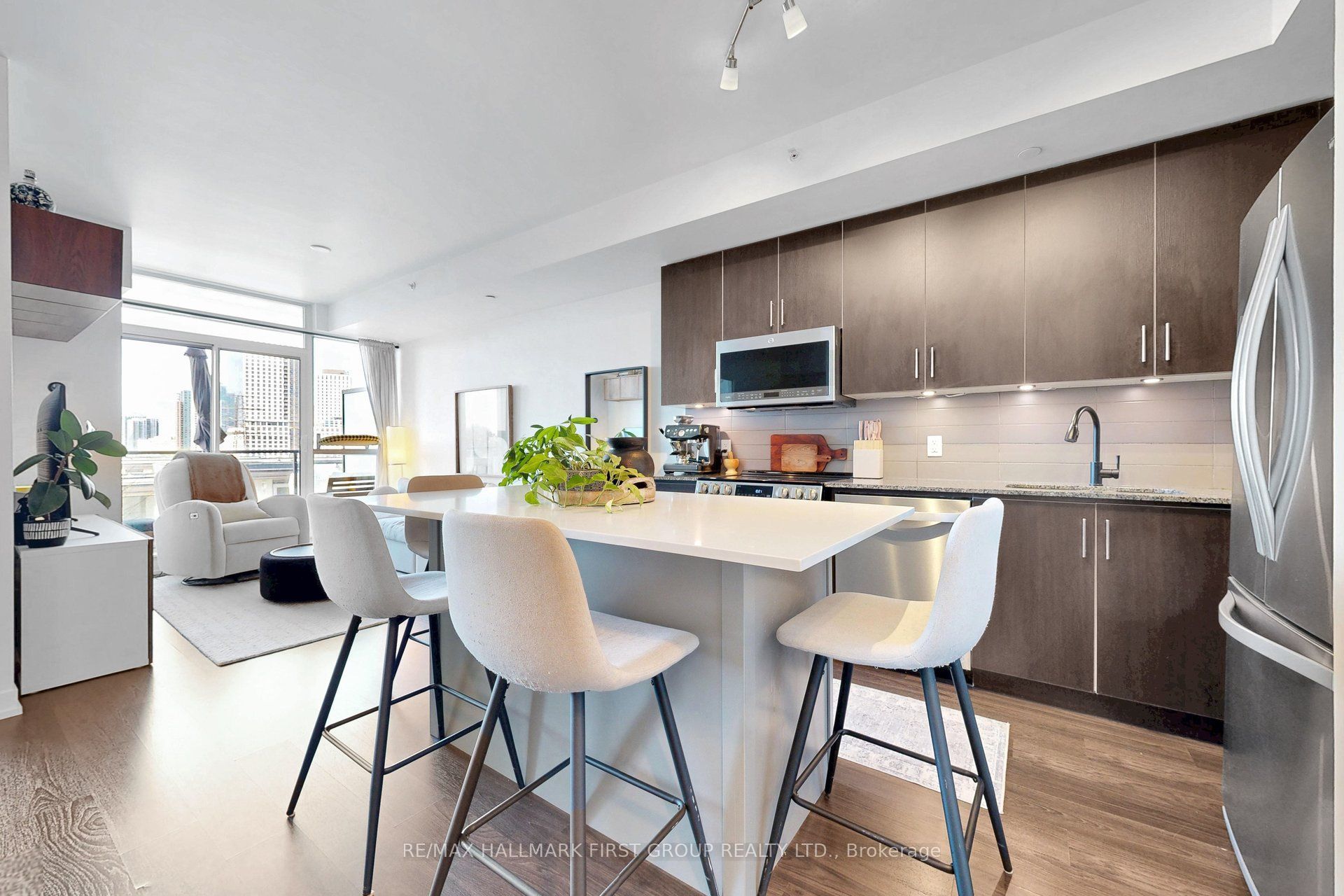 8 Fieldway Road 505