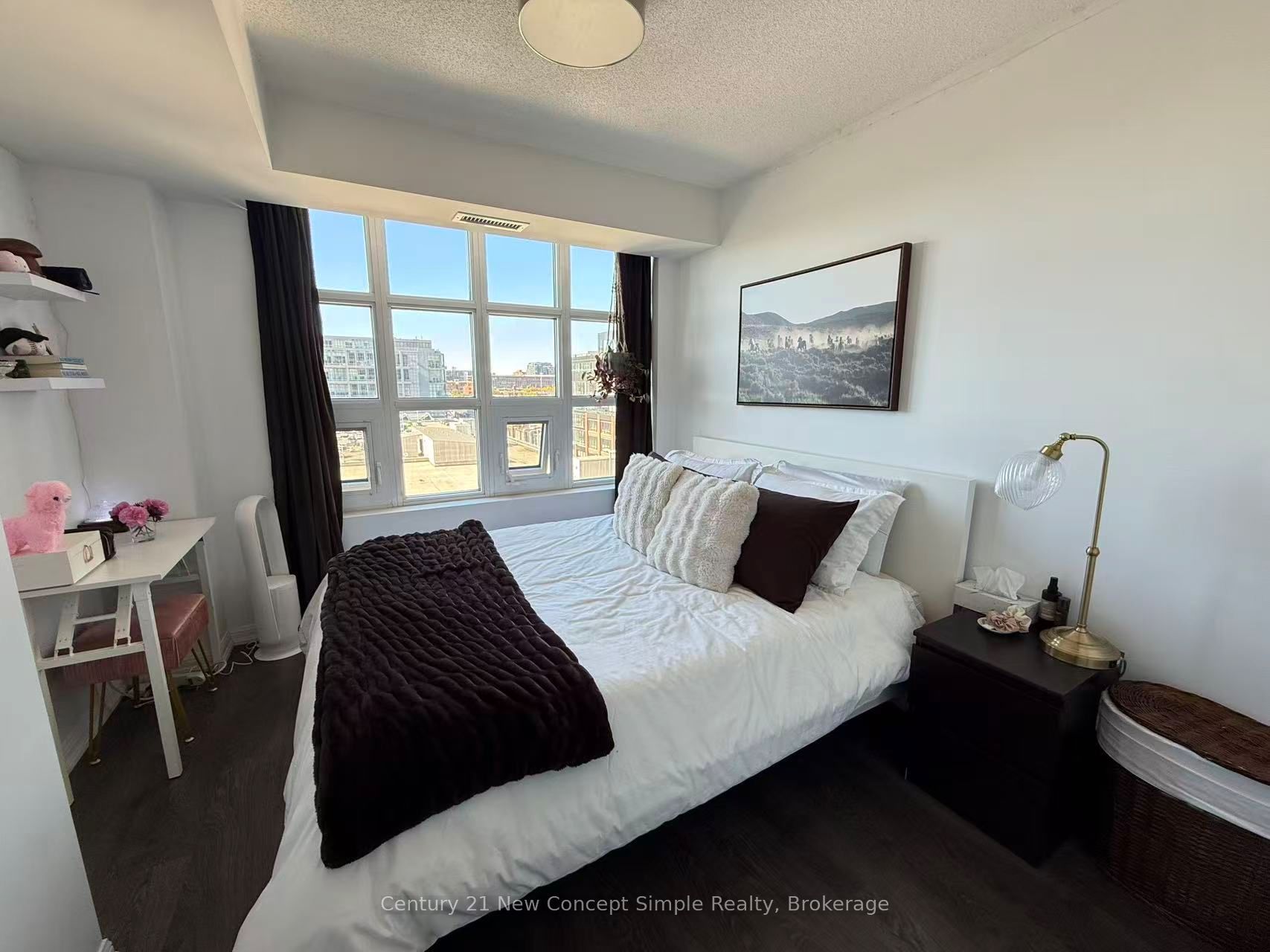 85 East Liberty Street 921