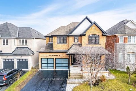 3278 Paul Henderson Drive Mississauga ON L5M 0H3