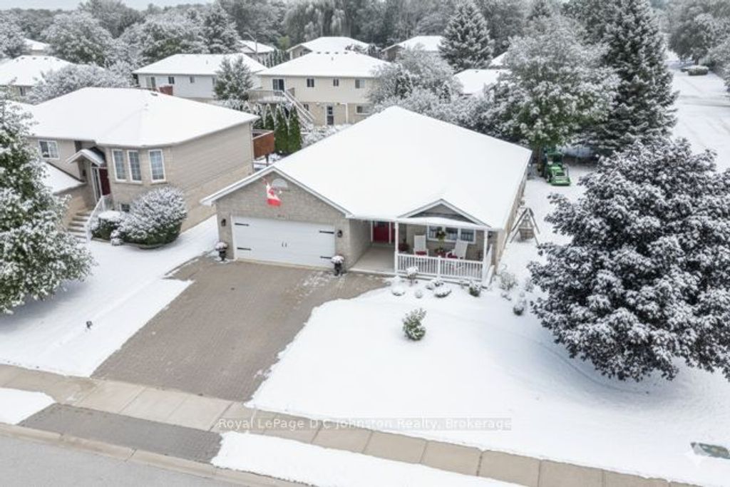 Photo of 477 Buckby Lane, Saugeen Shores, ON N0H 2C1 (MLS # X12788316)