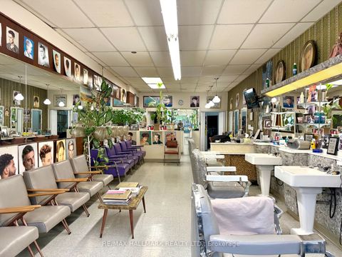 741 Queen Street E Toronto ON M4M 1H3