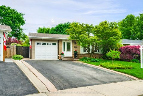3202 Centennial Drive Burlington ON L7M 1C2