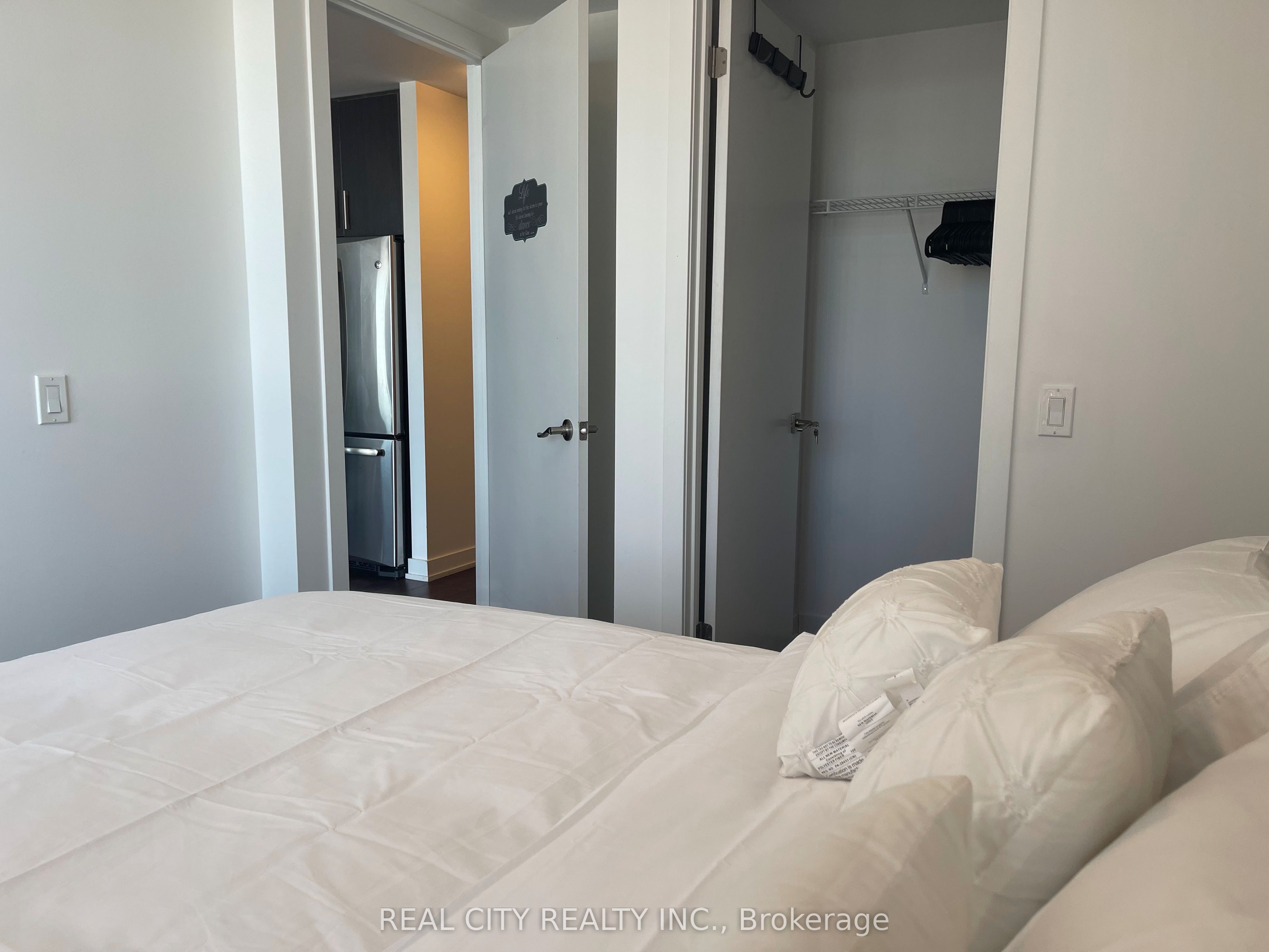 2212 Lakeshore Boulevard W 4309