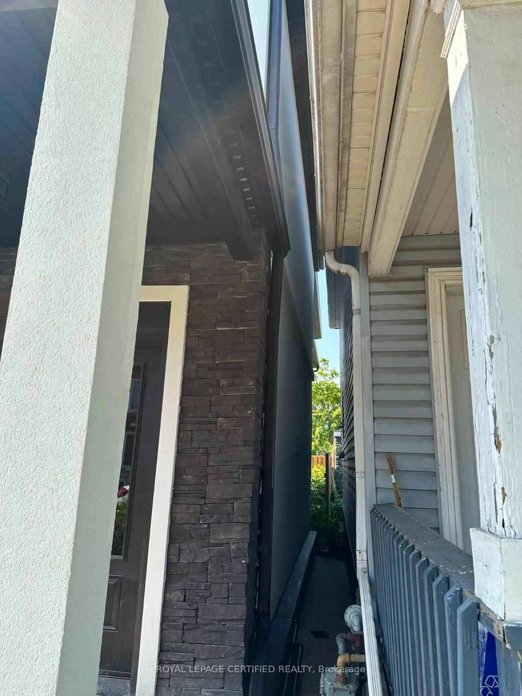 Photo of 62 BEECHWOOD Avenue, Hamilton, ON L8L 2S4 (MLS # X13606492)