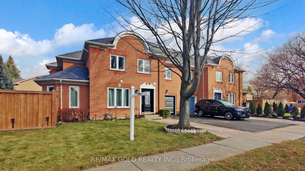 Photo of 20 Clover Bloom Road, Brampton, ON L6R 1R8 (MLS # W13539184)