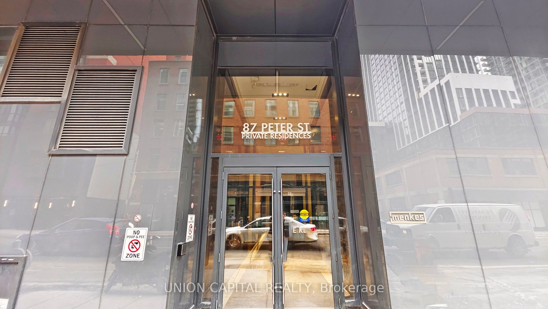 87 Peter Street 4215