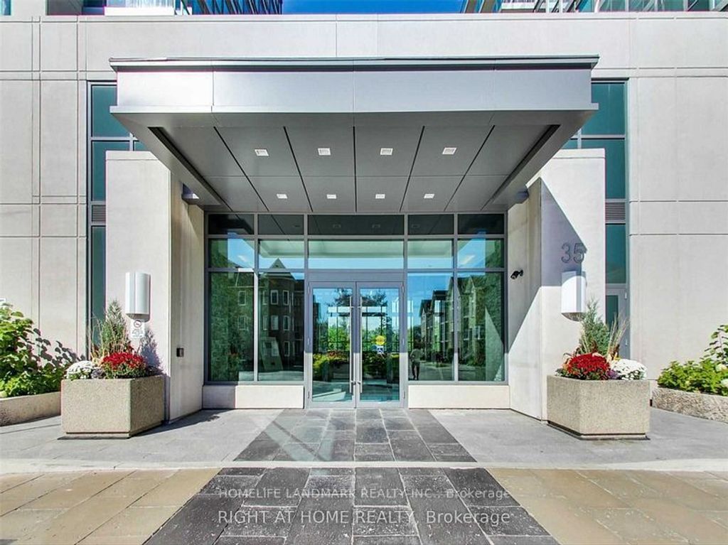 Photo of 35 Brian Peck Crescent #901, Toronto, ON M4G 0A5 (MLS # C12718146)