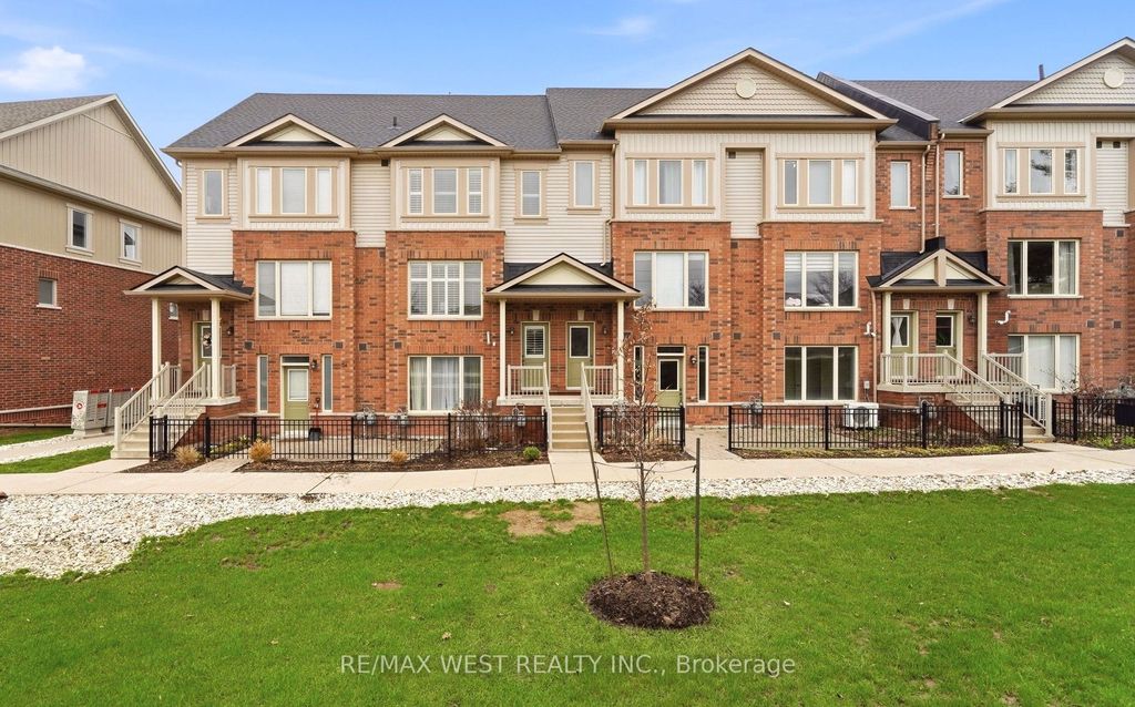 Photo of 156 Watson Parkway N #156, Guelph, ON N1E 0P6 (MLS # X13021074)