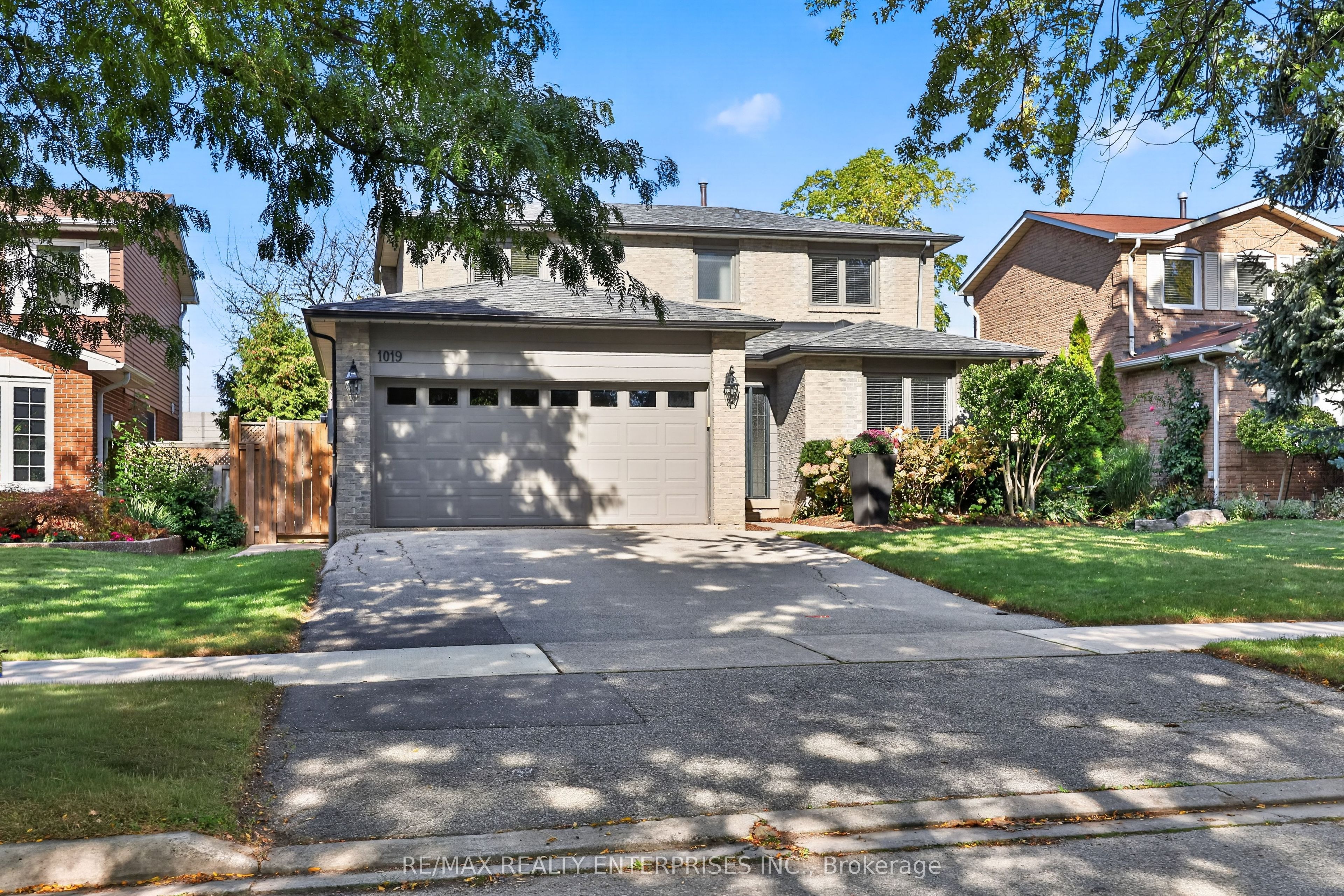 1019 Mesa Crescent