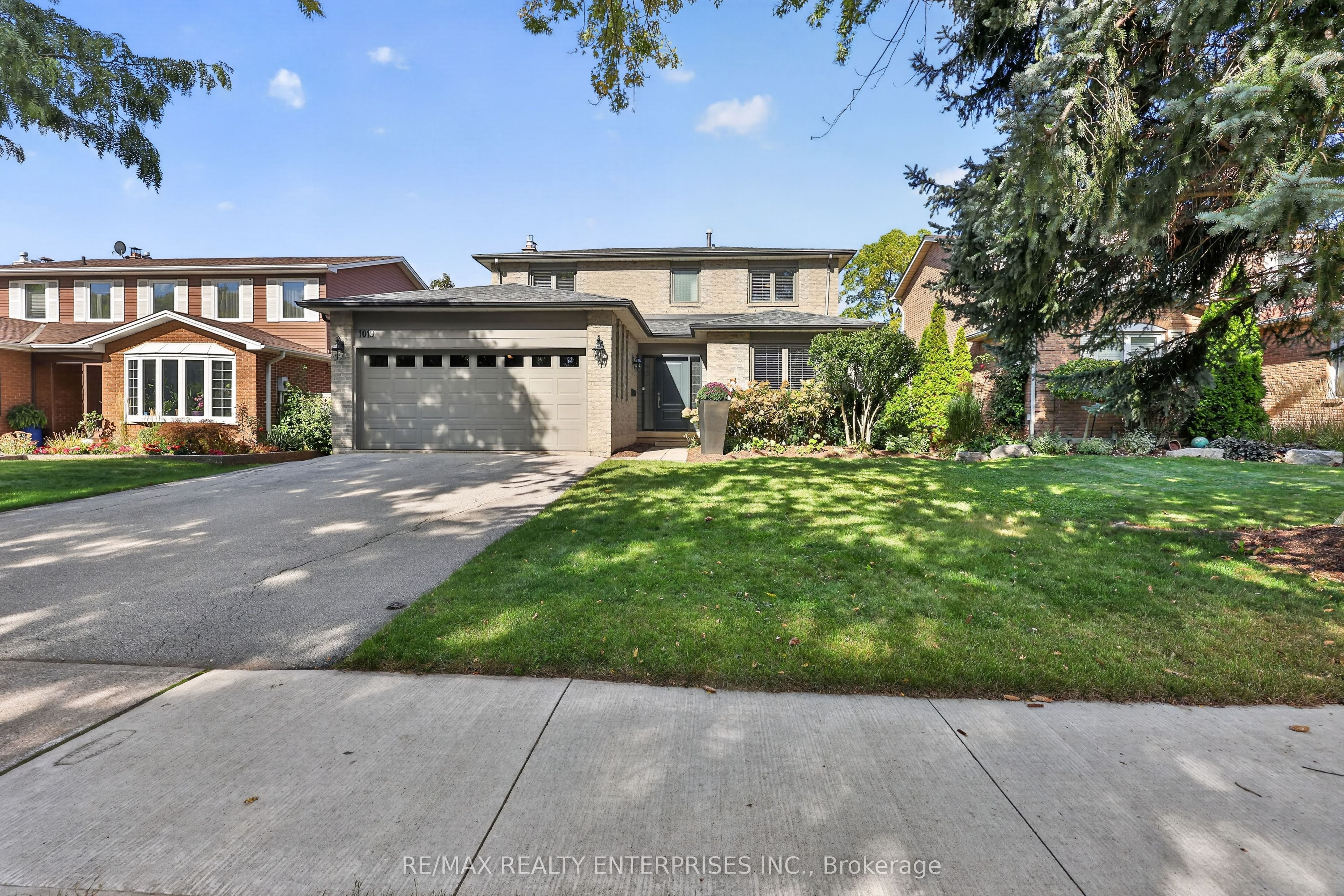 1019 Mesa Crescent