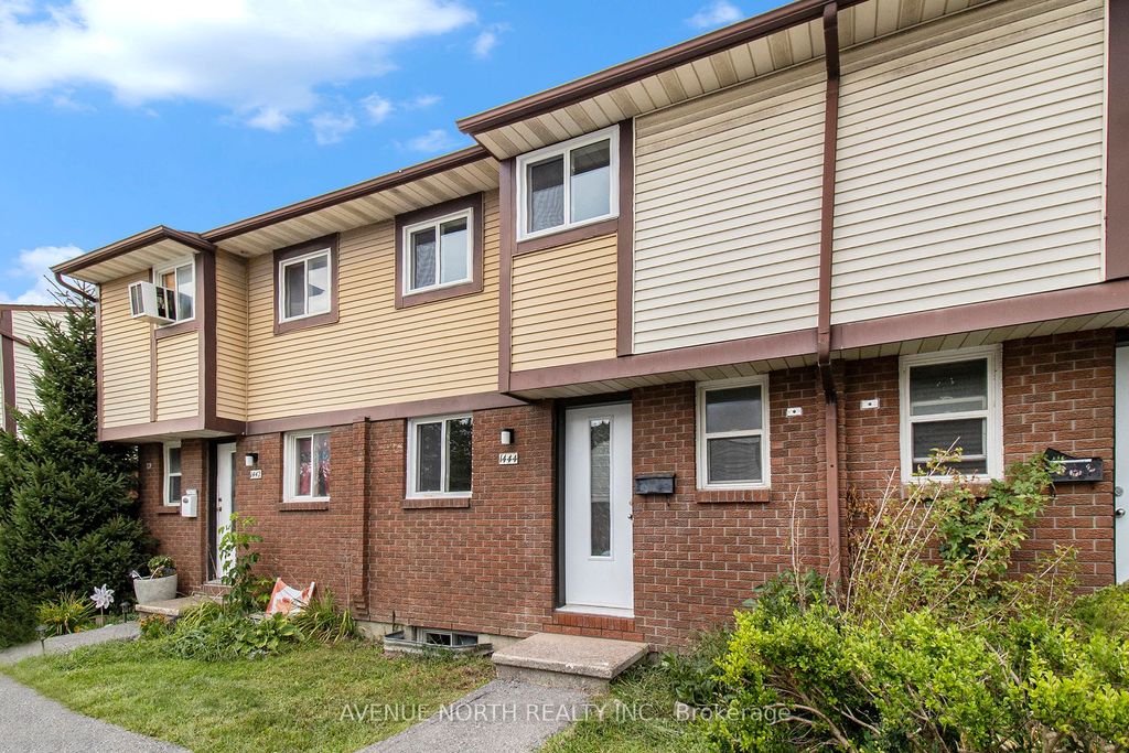 Photo of 1442 Foxwell Street #17, Cyrville - Carson Grove - Pineview, ON K1B 5J4 (MLS # X13027436)