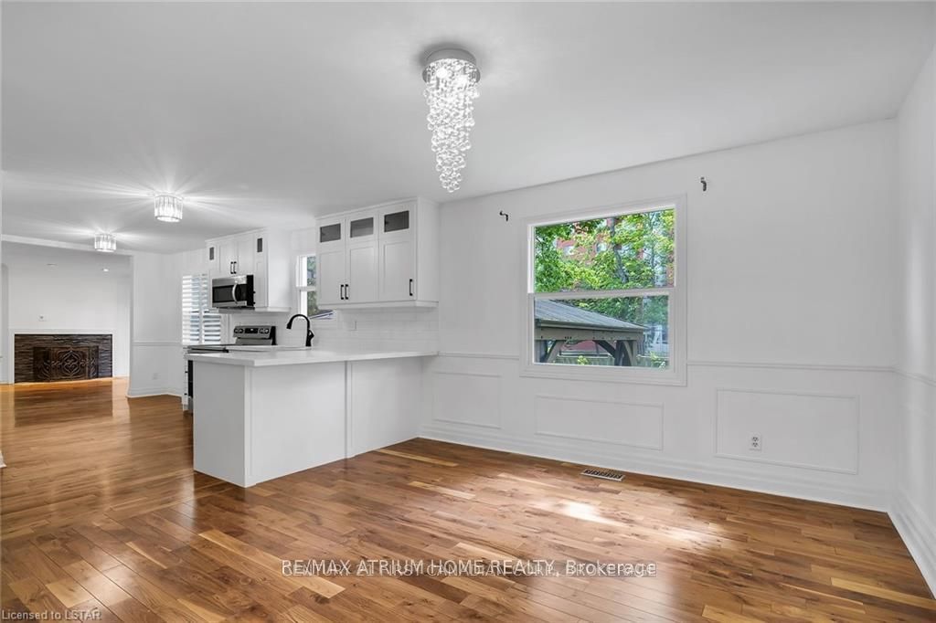 Photo of 40 Stuyvesant Place, London South, ON N6J 3S9 (MLS # X13734956)