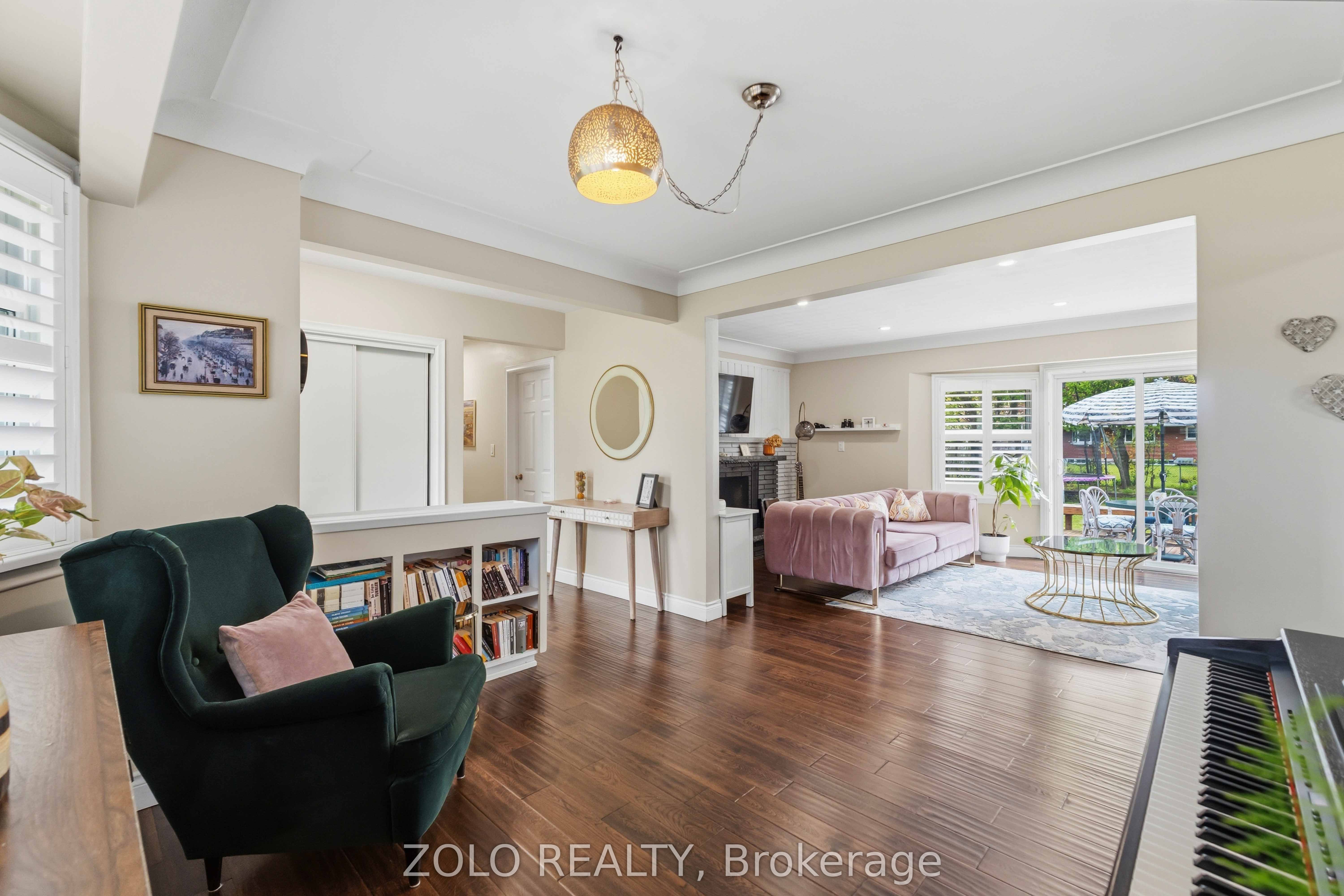9 Brookside Avenue