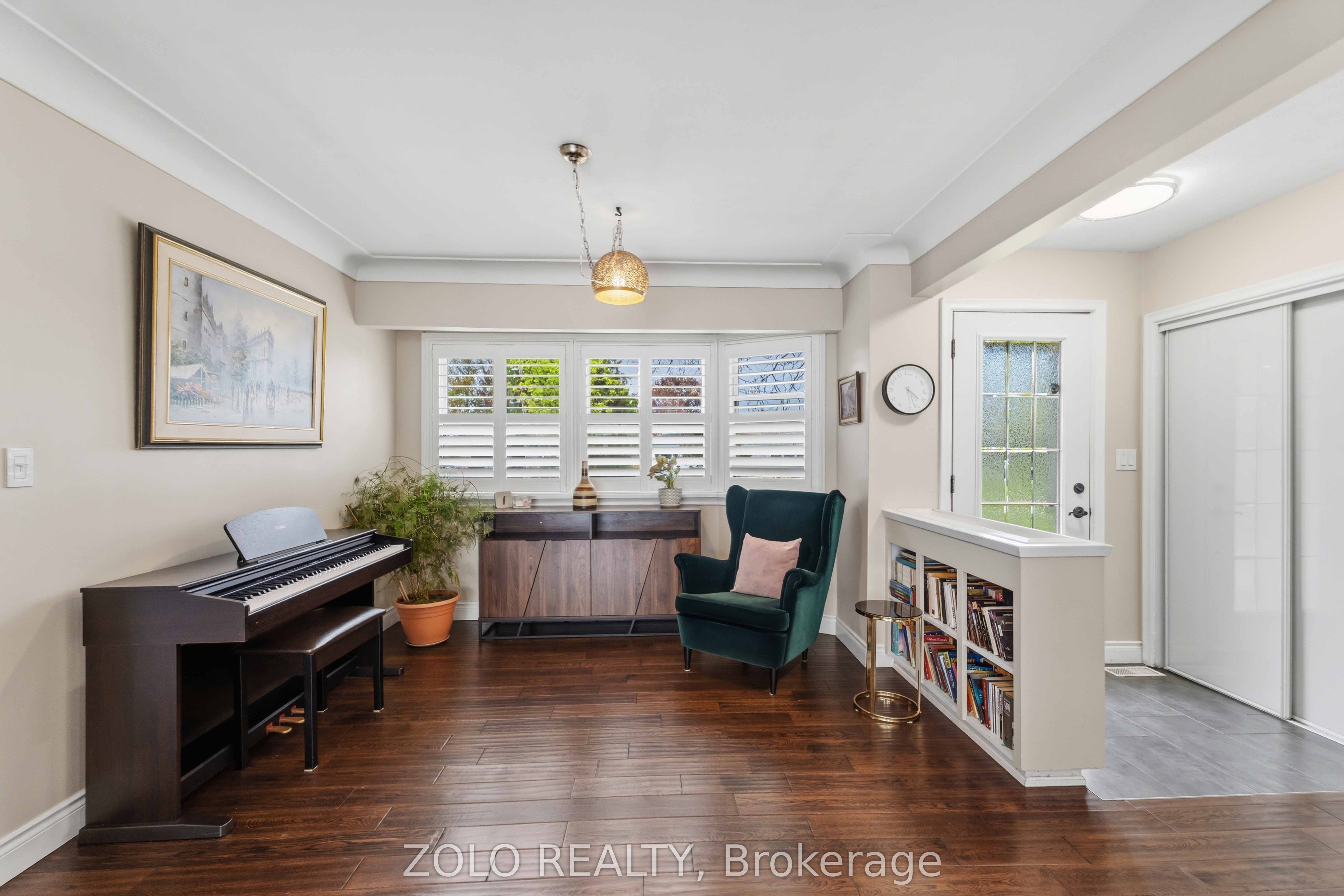 9 Brookside Avenue