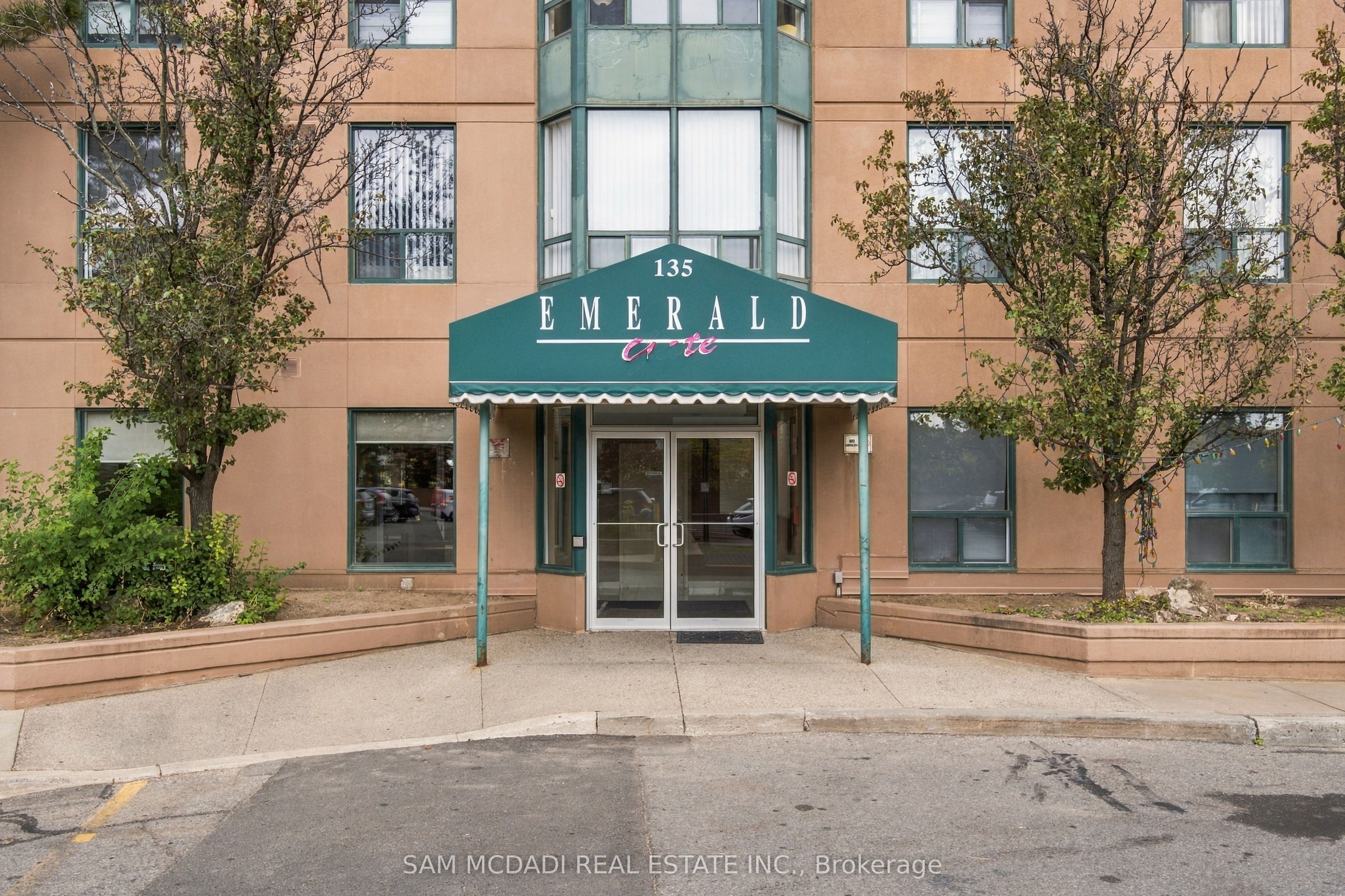 135 Hillcrest Avenue 510