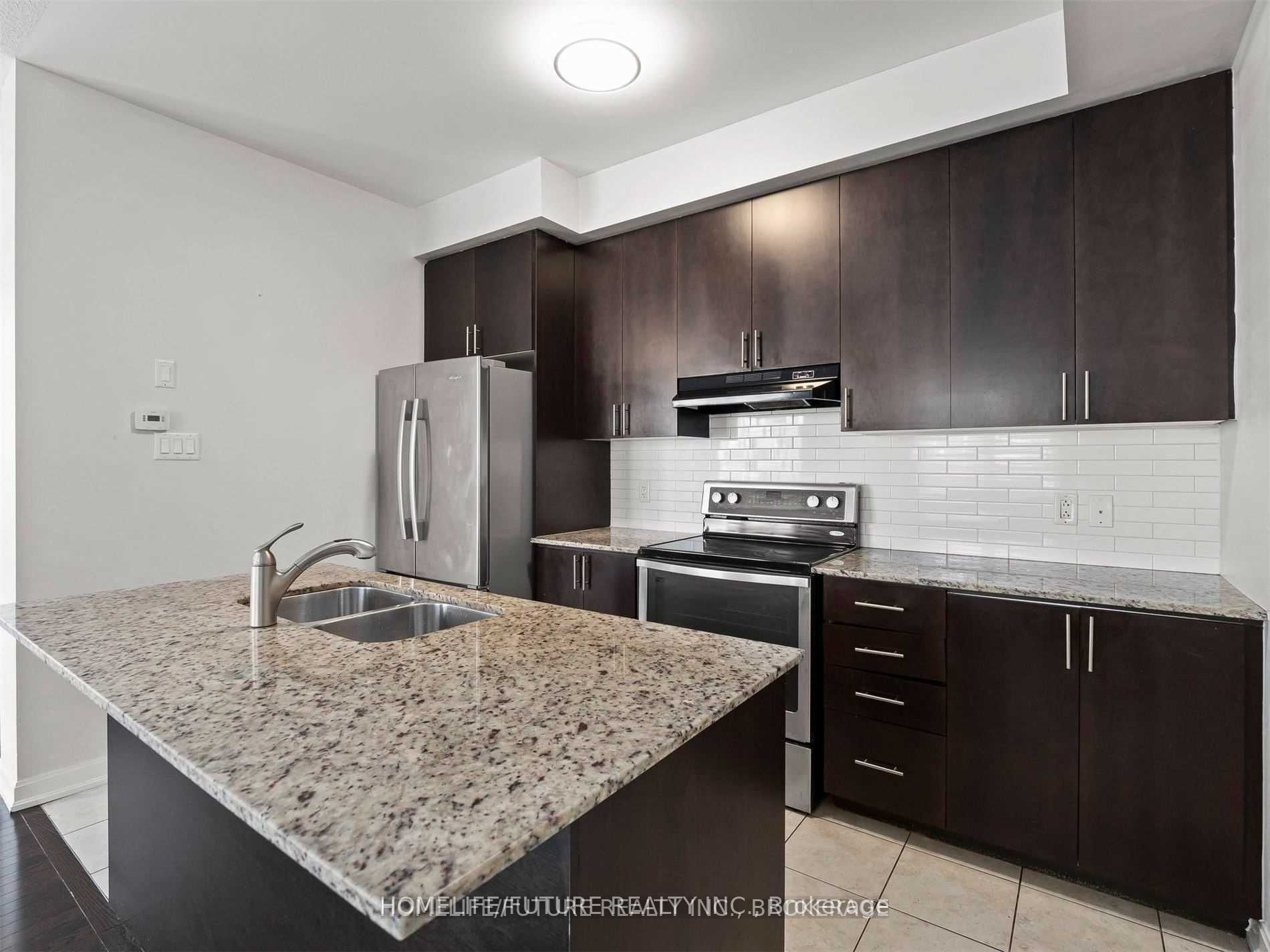 165 Hampshire Way 127