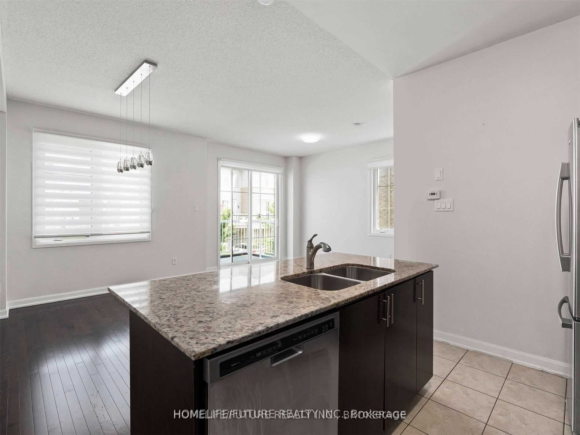 165 Hampshire Way 127