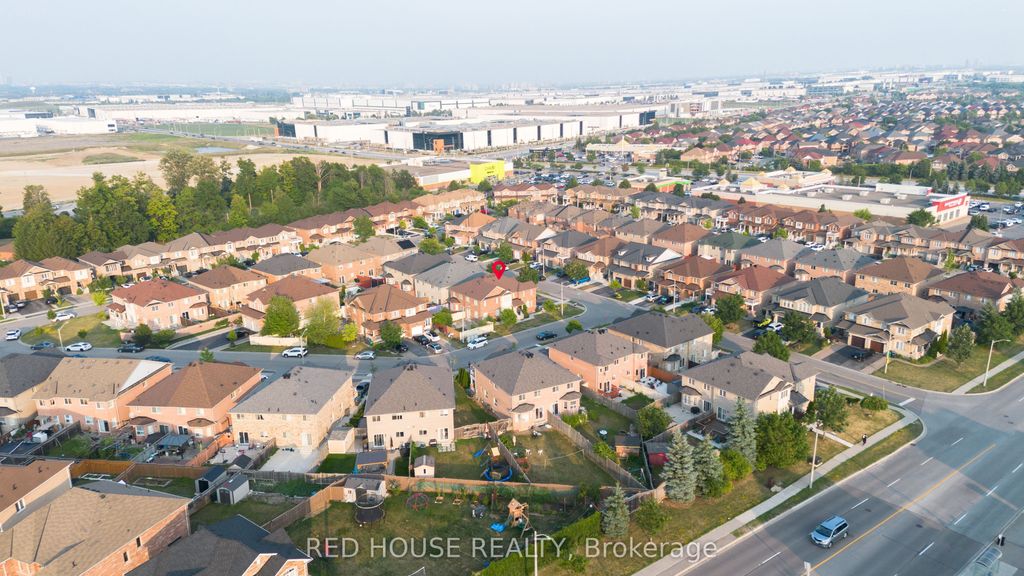 Photo of 78 Passfield Trail, Brampton, ON L6P 1V1 (MLS # W12457924)