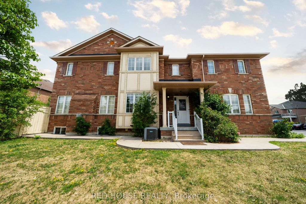 Photo of 78 Passfield Trail, Brampton, ON L6P 1V1 (MLS # W12457924)