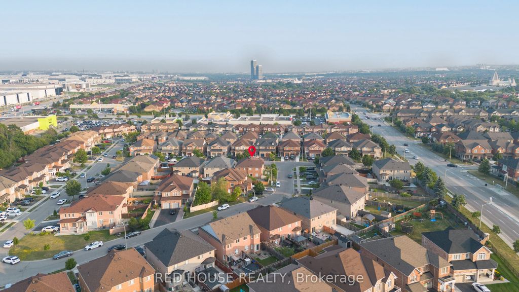 Photo of 78 Passfield Trail, Brampton, ON L6P 1V1 (MLS # W12457924)