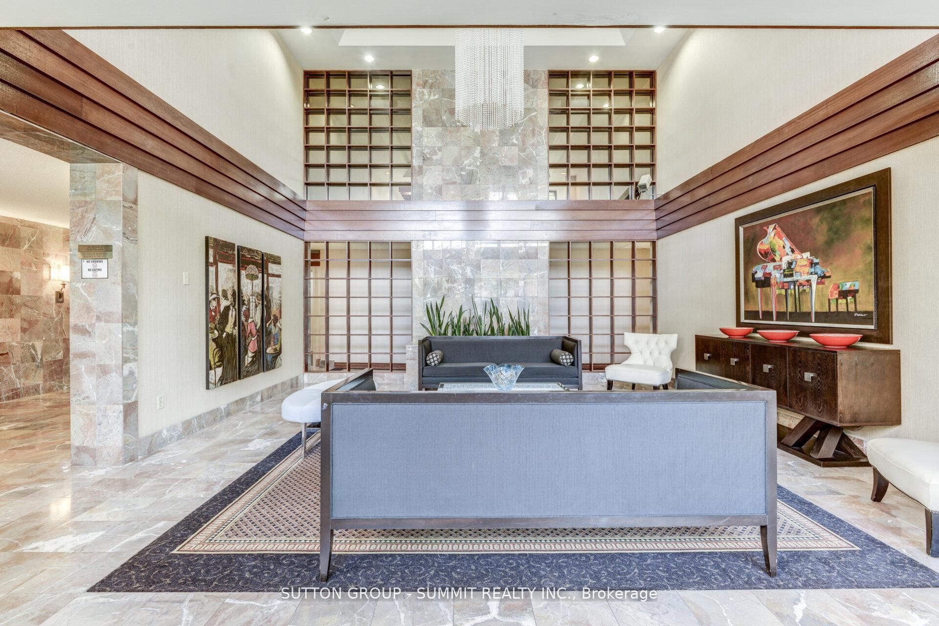 100 County Court Boulevard 1005