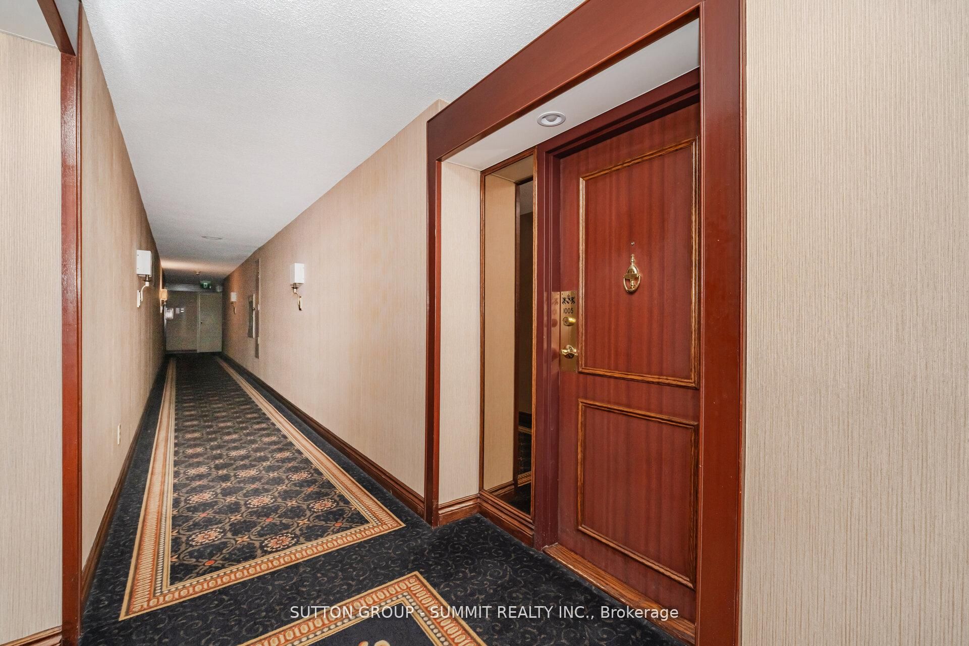 100 County Court Boulevard 1005