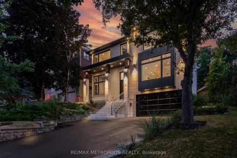 12 Bearwood Drive Toronto ON M9A 4G4