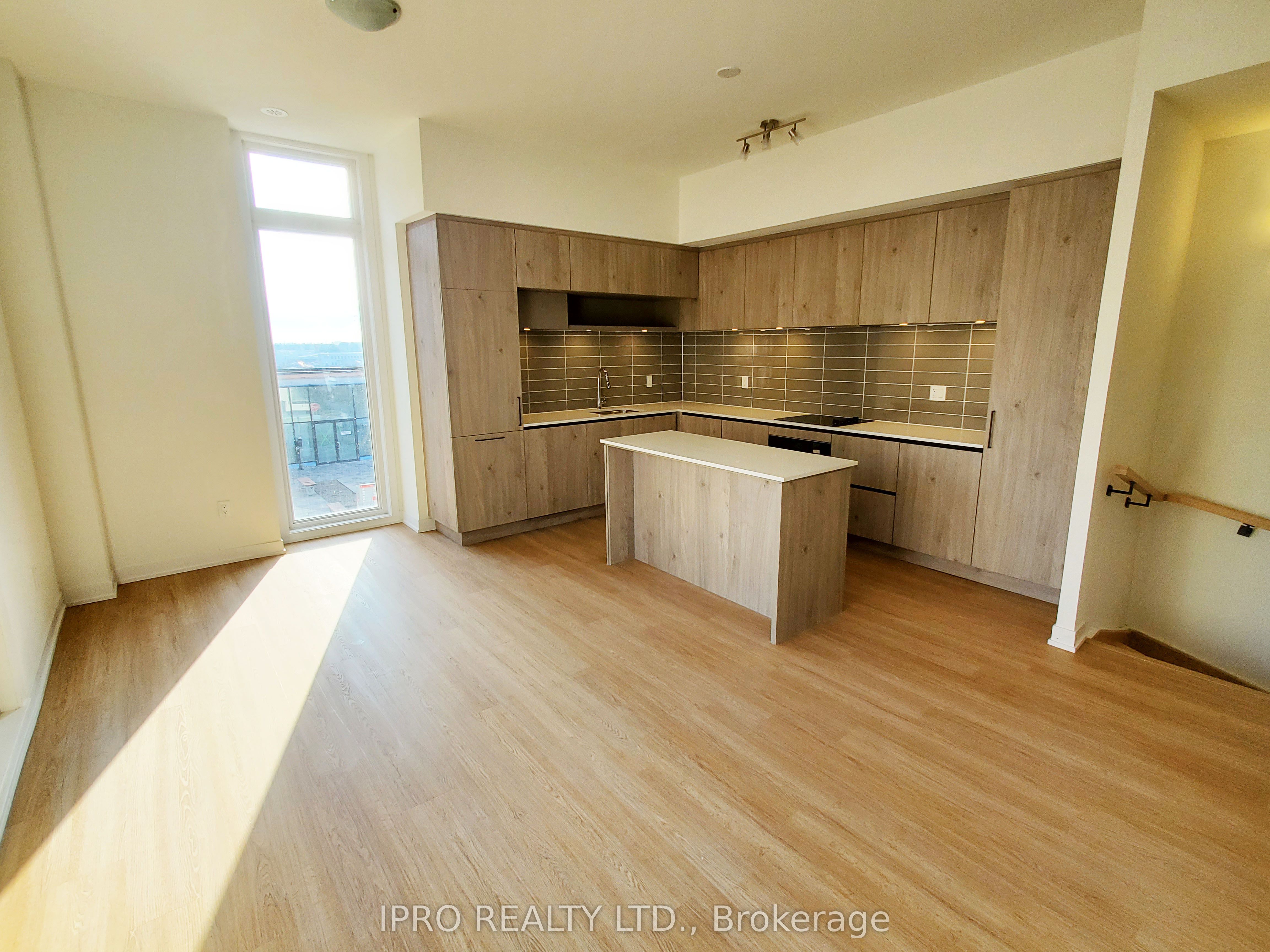 15 David Eyer Road E 1411