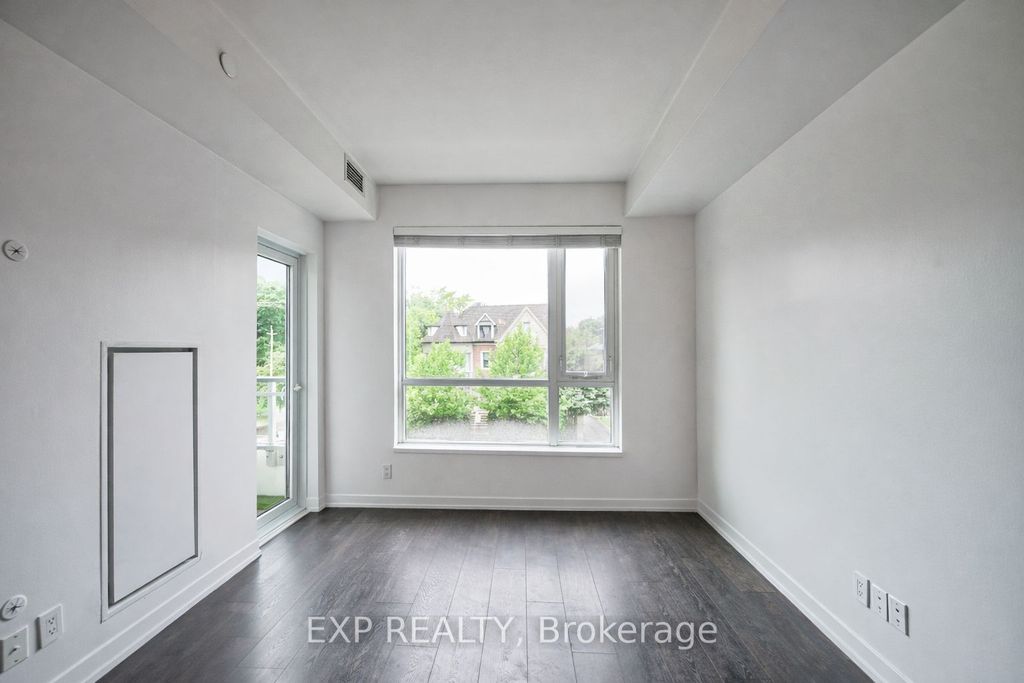 Photo of 223 St Clair Avenue W #209, Toronto, ON M4V 1R3 (MLS # C12961180)
