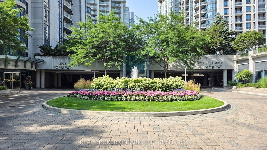 Photo of 2087 Lake Shore Boulevard W #PH7, Toronto, ON M8V 4G3 (MLS # W12613044)